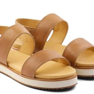 Nisolo Go-To Flatform Sandal